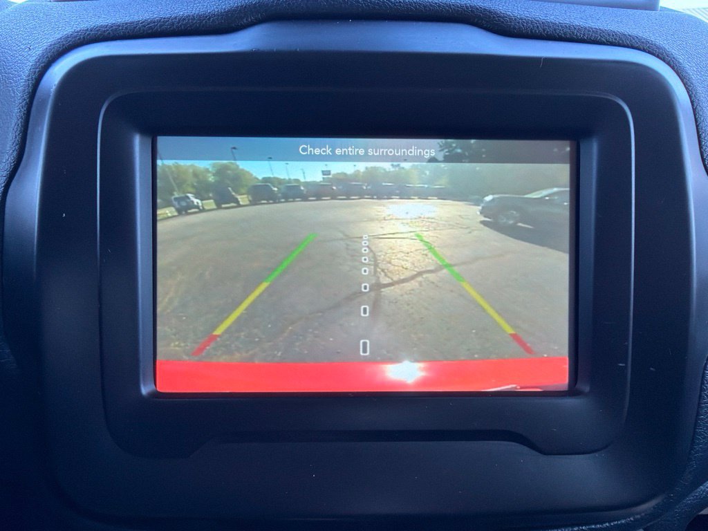 Used 2021 Jeep Renegade Latitude w/ Convenience Group FWD image 22