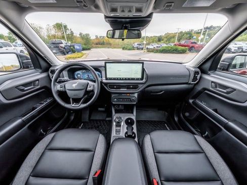 Used 2025 Ford Bronco Sport Big Bend w/ Convenience Package image 19