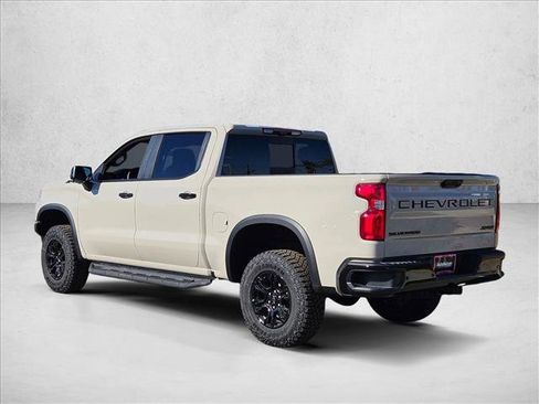 New 2026 Chevrolet Silverado 1500 ZR2 w/ Dark Appearance Package image 9