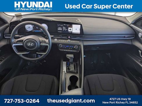 Certified 2024 Hyundai Elantra SEL FWD image 15