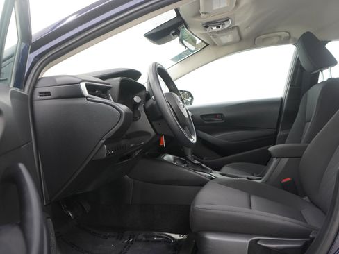 Used 2023 Toyota Corolla LE w/ Carpet Mat Package (TMS) image 21