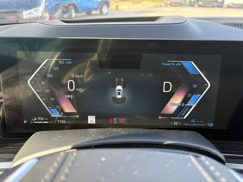 Used 2025 BMW X5 xDrive50e image 14