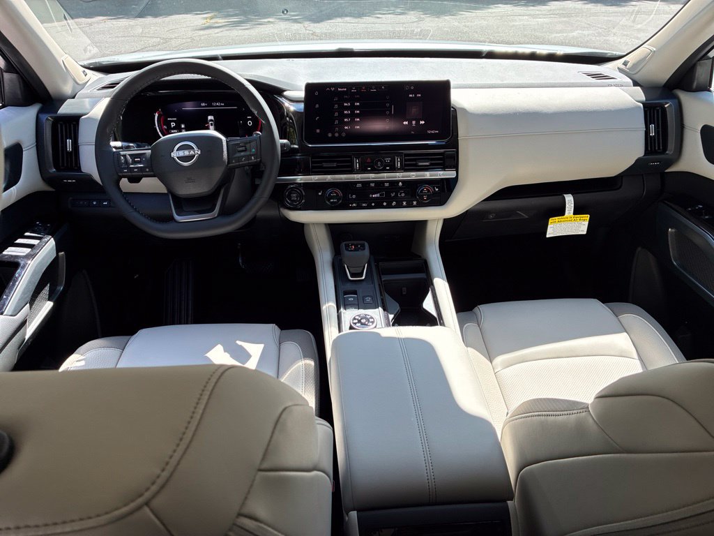 New 2026 Nissan Pathfinder SL w/ SL Premium Package AWD/4WD image 29