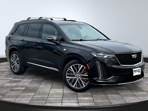 Used 2024 Cadillac XT6 Sport w/ LPO, Floor Liner Package AWD/4WD image 3