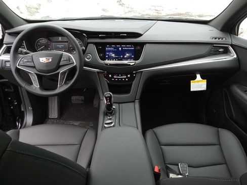 New 2026 Cadillac XT5 Luxury AWD/4WD image 14