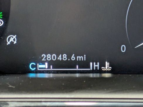 Used 2022 Lincoln Nautilus Reserve image 16