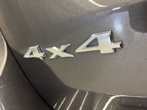 Used 2021 Jeep Grand Cherokee Limited image 40