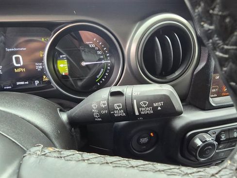 Used 2023 Jeep Wrangler Unlimited w/ Cold Weather Group AWD/4WD image 16