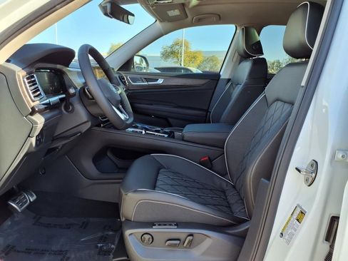 New 2025 Volkswagen Atlas SEL Premium R-Line image 9