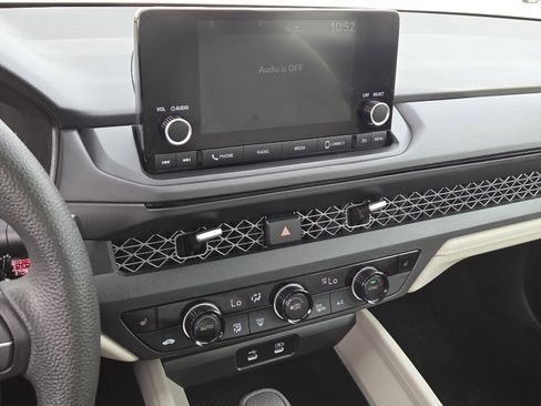 Used 2023 Honda Accord EX image 28