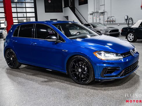 Used 2019 Volkswagen Golf R 4-Door image 7