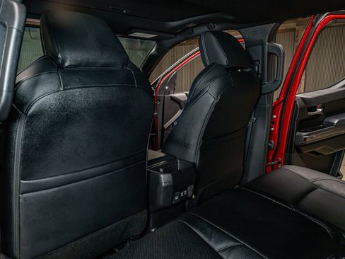 Used 2025 Toyota Tacoma TRD Off-Road image 25