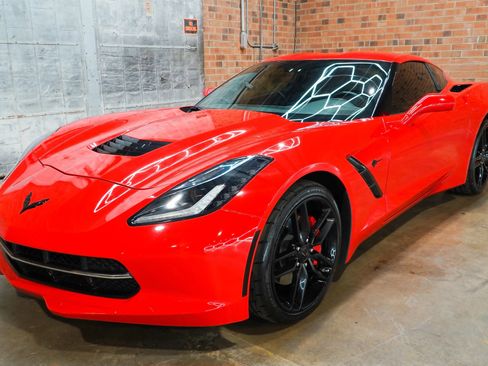 Used 2019 Chevrolet Corvette Stingray Coupe w/ Battery Protection Package RWD image 22
