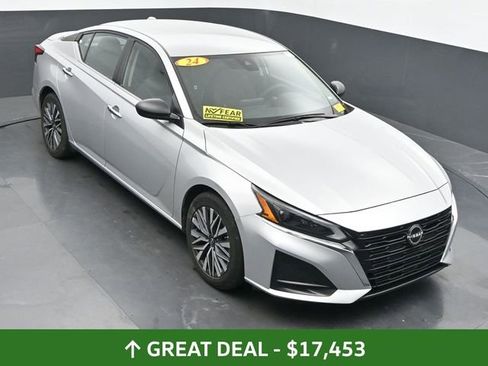 Used 2024 Nissan Altima 2.5 SV image 38