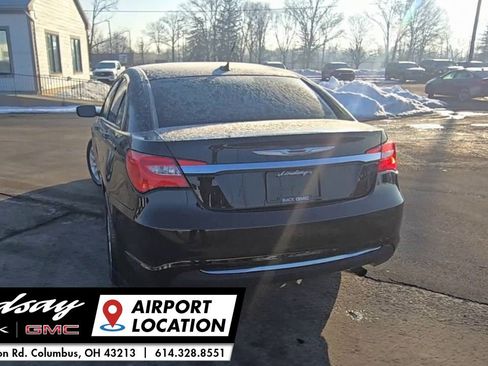 Used 2013 Chrysler 200 Touring image 9
