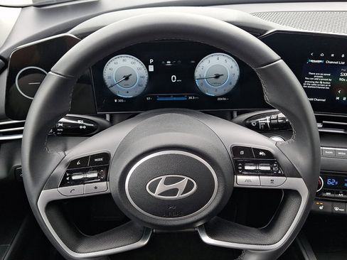Certified 2024 Hyundai Elantra SEL w/ Convenience Package FWD image 20
