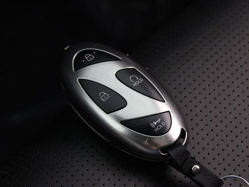 Certified 2025 Hyundai Santa Fe Calligraphy image 32