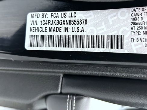 Certified 2022 Jeep Grand Cherokee L Limited image 27