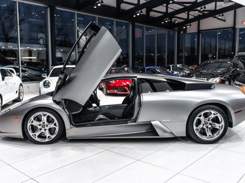 Used 2005 Lamborghini Murcielago Coupe image 32