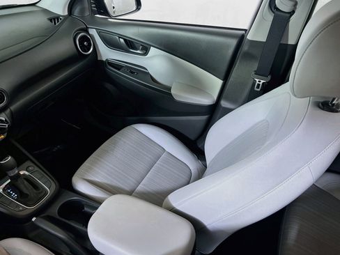 Used 2023 Hyundai Kona SEL w/ Cargo Package image 21