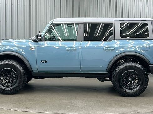 Used 2021 Ford Bronco Wildtrak image 2