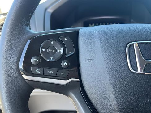 Used 2023 Honda Odyssey Elite image 17