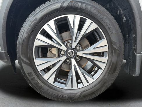 Certified 2021 Nissan Rogue SV AWD/4WD image 14
