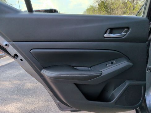 Used 2019 Nissan Altima 2.5 SL image 39