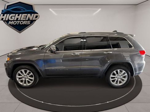 Used 2017 Jeep Grand Cherokee Limited w/ Luxury Group II image 3