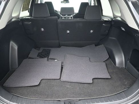 Used 2020 Toyota RAV4 LE image 26