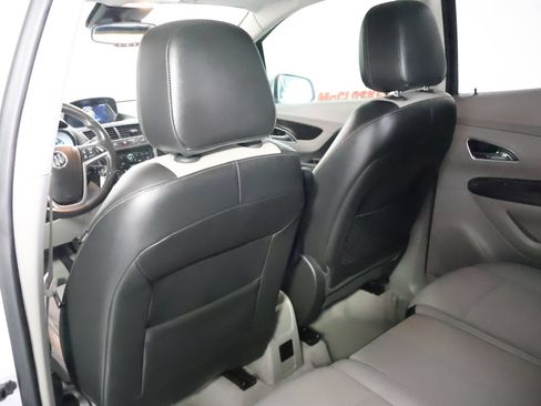 Used 2016 Buick Encore FWD image 44