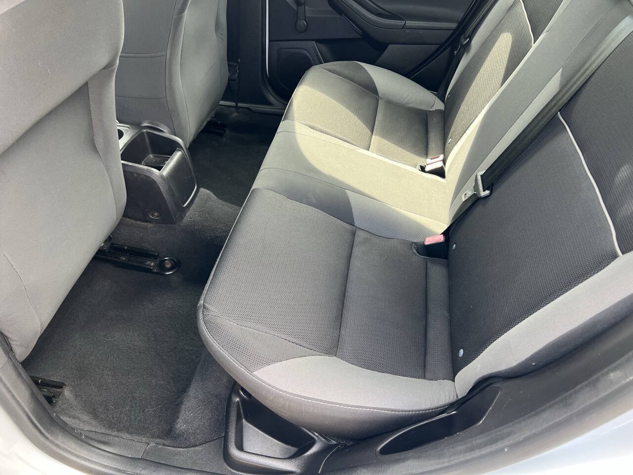 Used 2014 Ford Focus S FWD image 11
