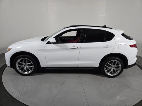 Used 2018 Alfa Romeo Stelvio Ti Sport AWD/4WD image 32