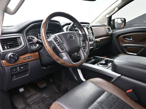 Used 2017 Nissan Titan Platinum Reserve image 8