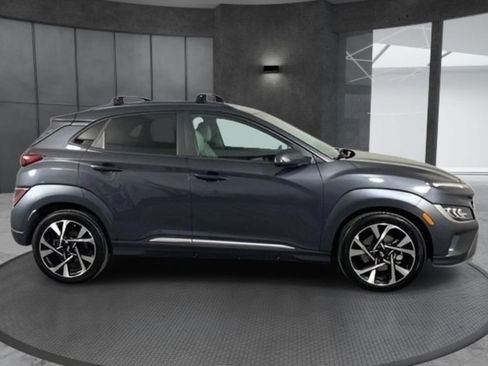 Used 2022 Hyundai Kona Limited AWD/4WD image 4