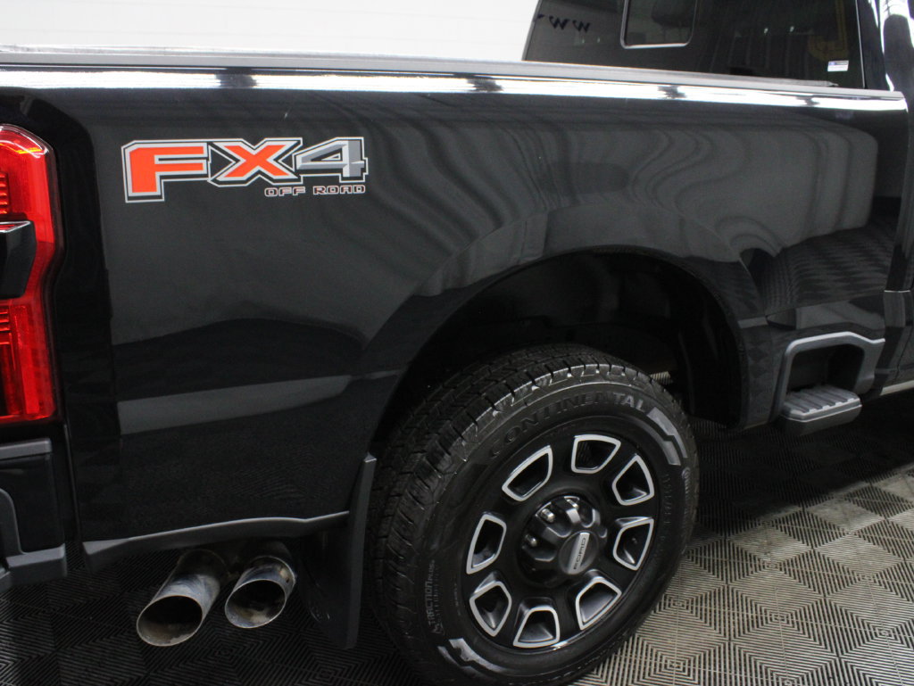 Used 2024 Ford F250 Platinum w/ FX4 Off-Road Package AWD/4WD image 49