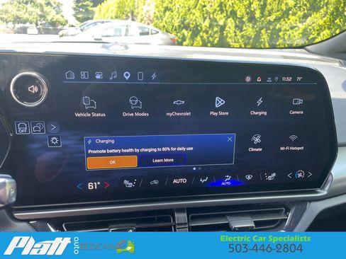 Used 2024 Chevrolet Equinox EV RS FWD image 29