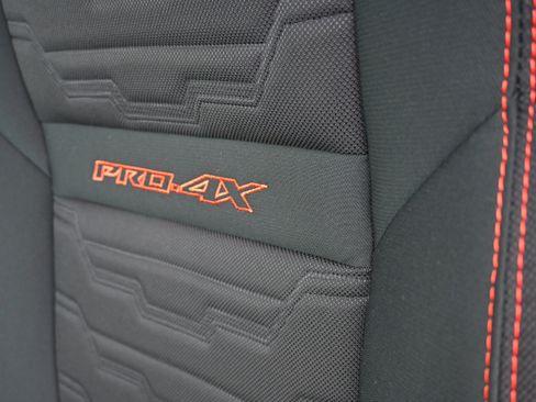 New 2026 Nissan Frontier PRO-4X w/ Pro-4x Convenience Package image 23