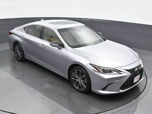 Used 2023 Lexus ES 350 w/ Premium Package FWD image 25