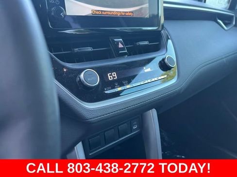 Used 2024 Toyota Corolla Cross LE FWD image 23