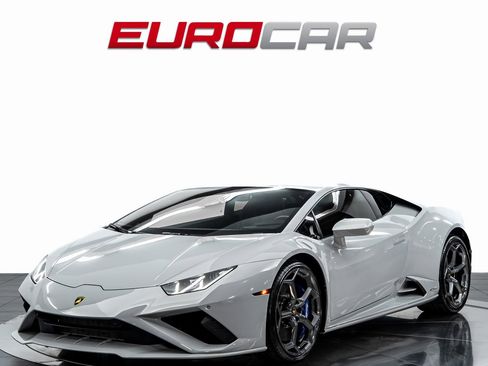Used 2023 Lamborghini Huracan EVO image 1