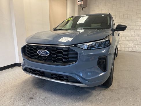 Used 2024 Ford Escape ST-Line w/ Tech Pack #1 image 39