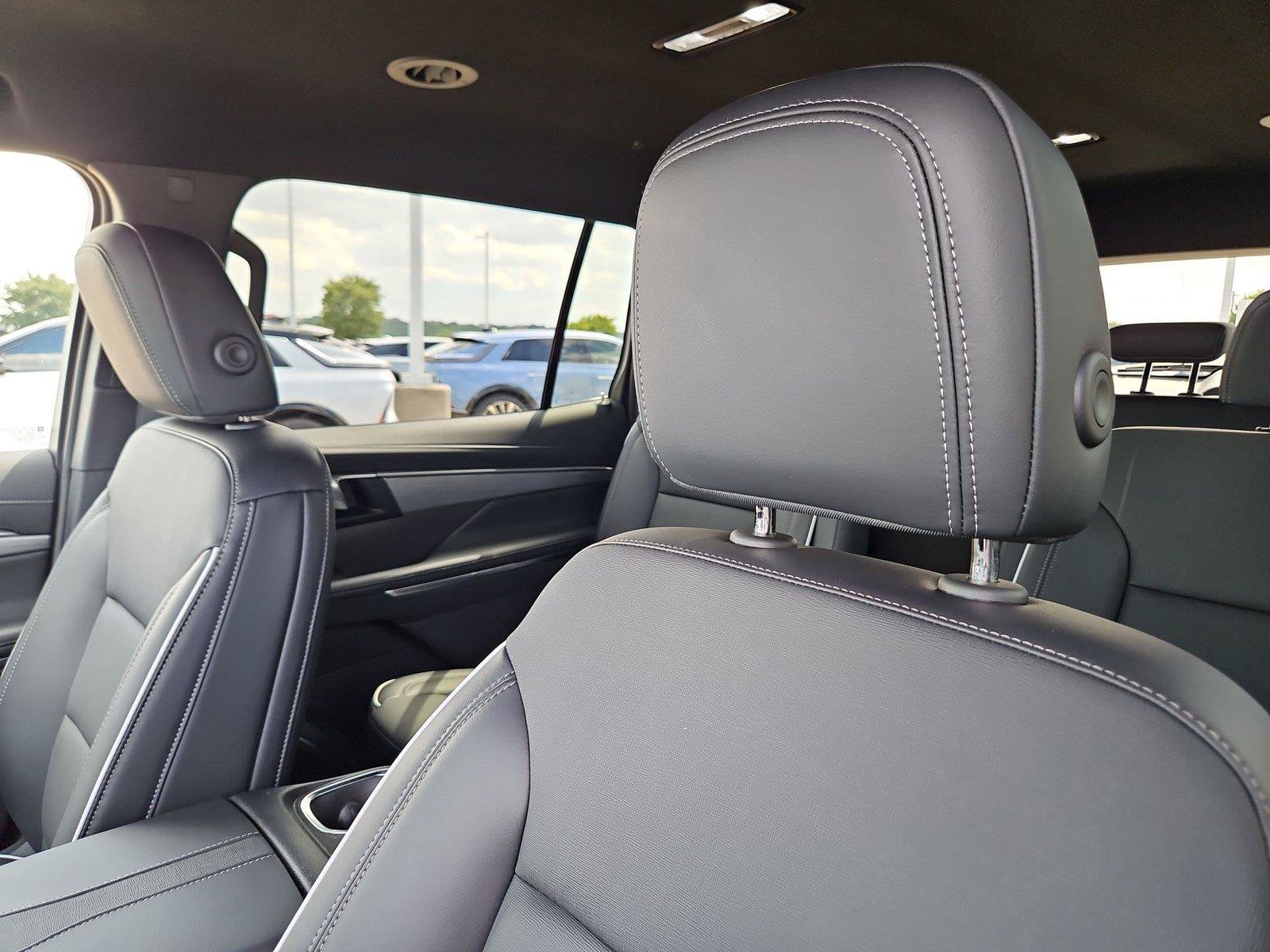 Used 2026 Buick Enclave Preferred FWD image 11