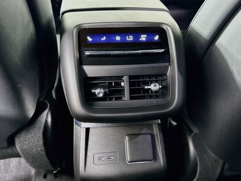 Used 2024 Cadillac Lyriq Sport AWD/4WD image 27