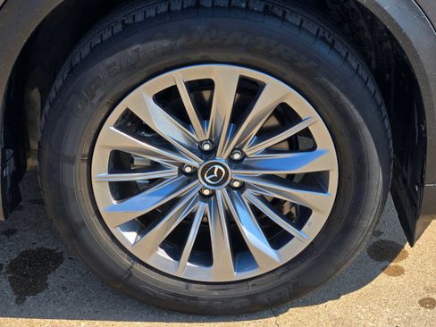Used 2024 MAZDA CX-90 3.3 Turbo w/ Preferred Plus AWD/4WD image 8