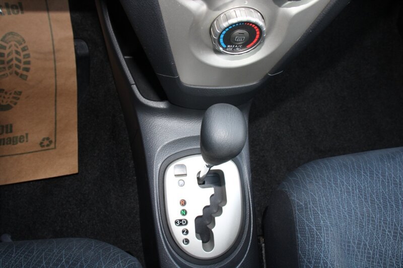 Used 2007 Toyota Yaris Sedan w/ PWR Pkg w/Steel Wheels FWD image 8