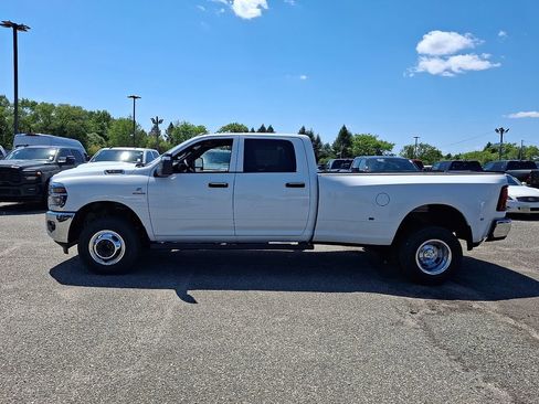 New 2026 RAM 3500 Tradesman AWD/4WD image 5