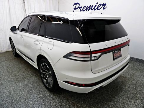 Used 2022 Lincoln Aviator Grand Touring w/ Equipment Group 301A AWD/4WD image 4