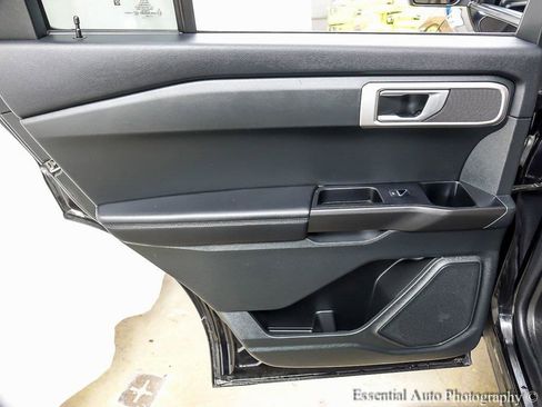 Certified 2023 Ford Explorer 4WD image 21