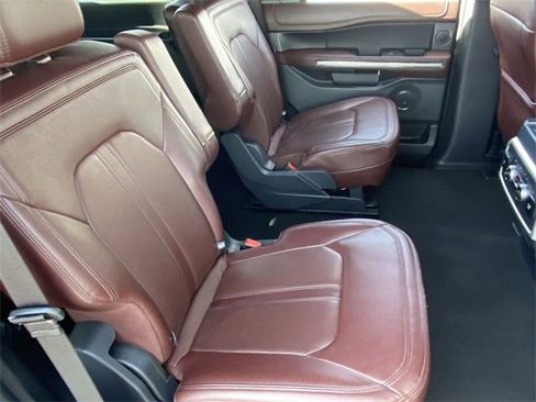Used 2024 Ford Expedition Limited image 14